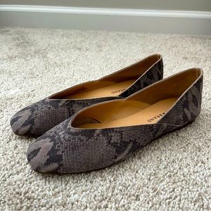 Lucky Brand Alba Flat Grey/Black Snakeskin Leather Suede Women’s Size 8.5M